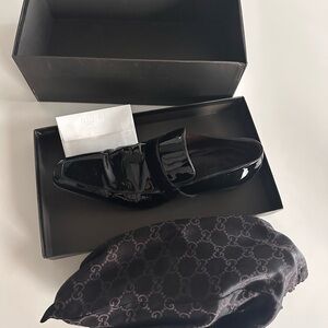 Gucci Men's Glossy Black Loafers